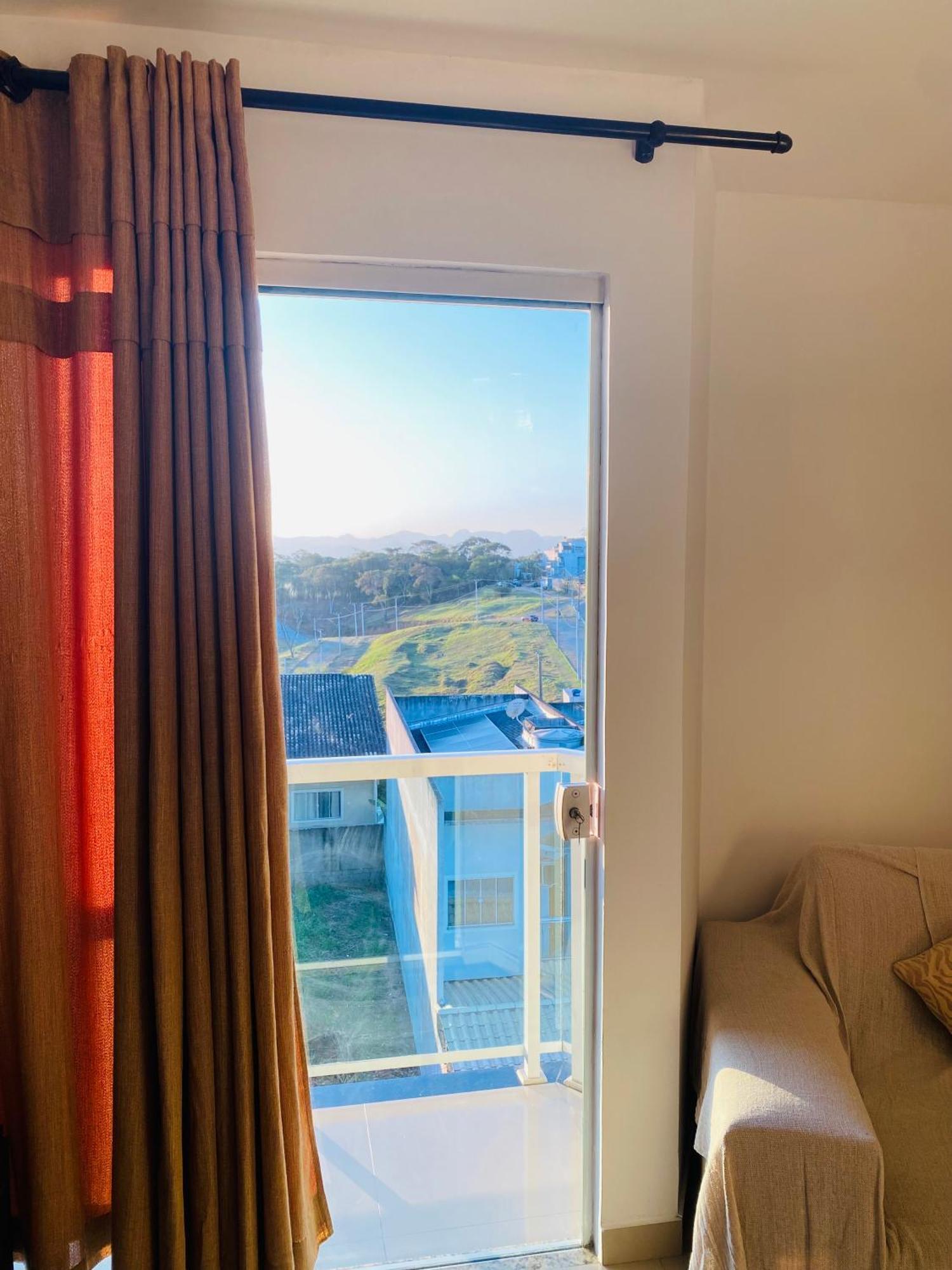 Apartamento Amplo E Confortavel Em Macae Ruang foto